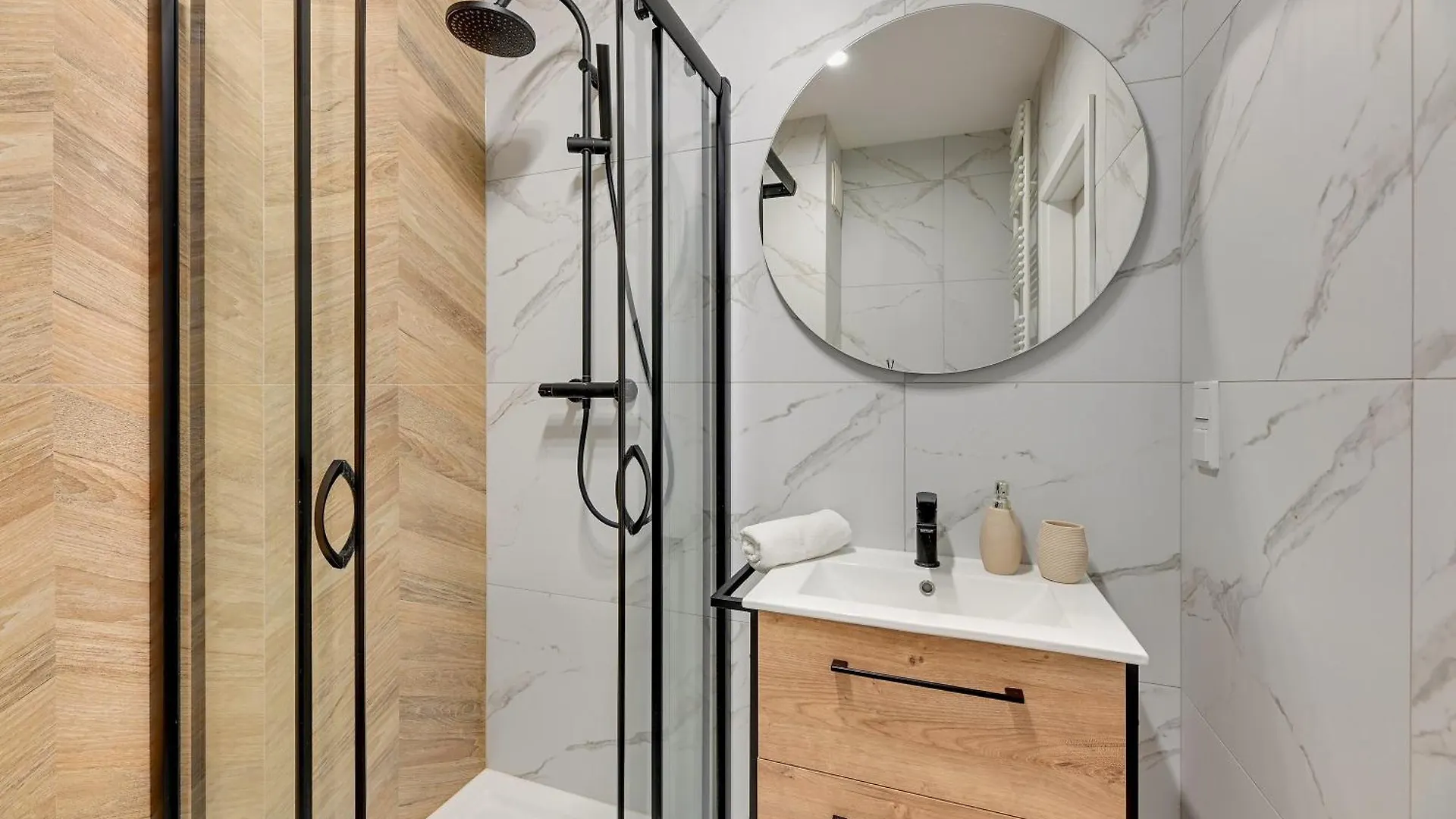 Nadmotlawie Deluxe 5 By Grand Apartments Gdansk
